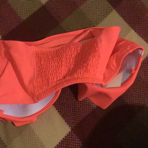 New O’Neill Bikini top - Picture 3 of 5